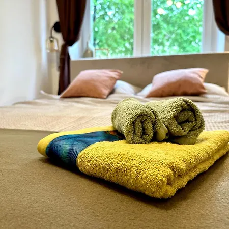 Apartment Park House Deluxe- Free Parking